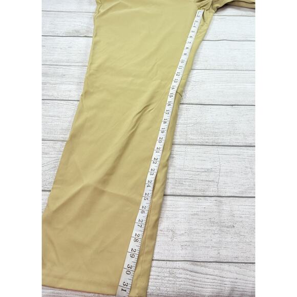 L.L. Bean Men’s VentureStretch Commuter Casual Pants Stretch Tan Size 42x32 - Picture 3 of 8